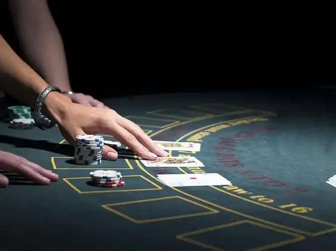 Sân chơi cá cược trực tuyến gg66 với bóng đá và casino sống